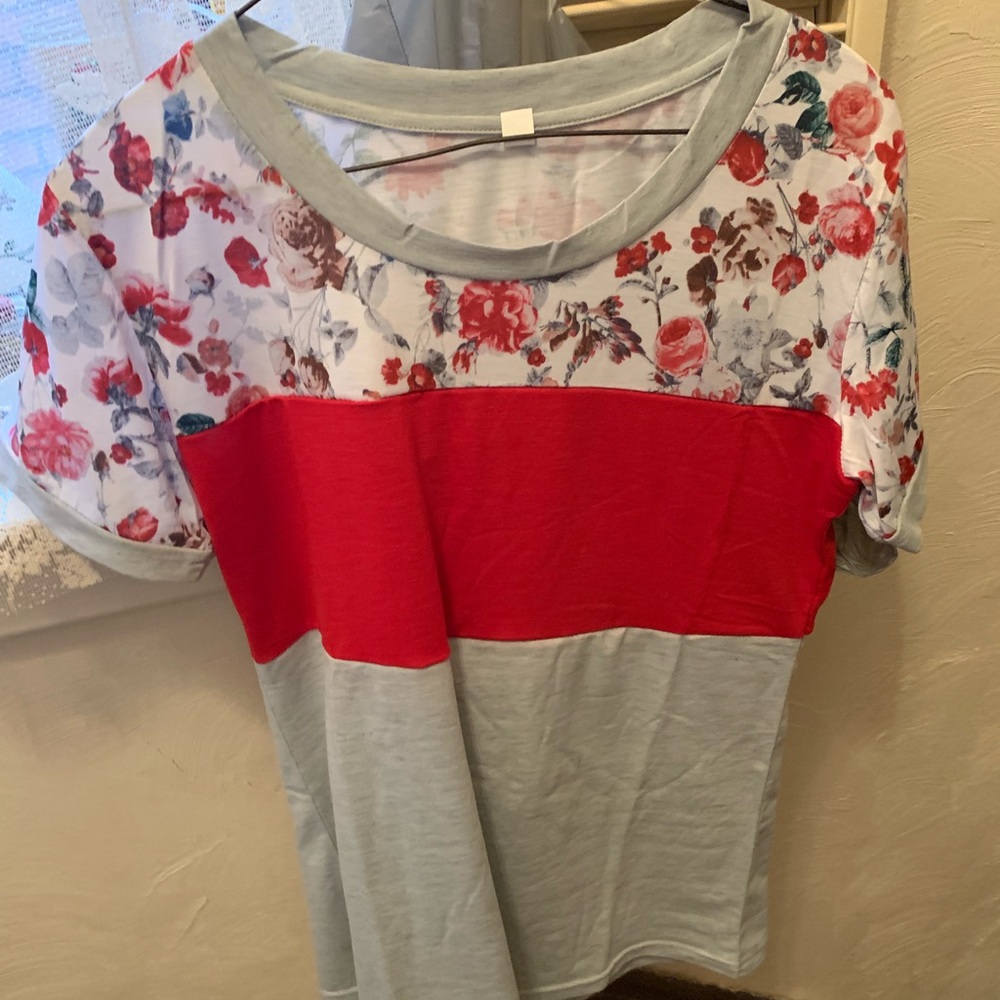 Women’s Large Top